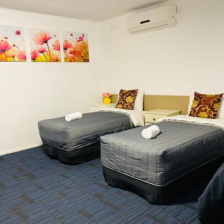 Mid Valley Motel Morwell Exteriör bild